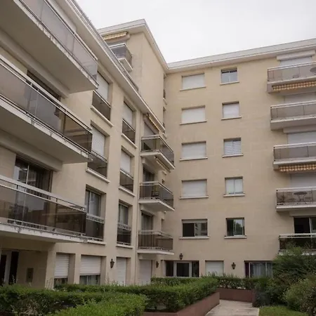 Spa, Centre De Sannois, Parking Prive Apartment